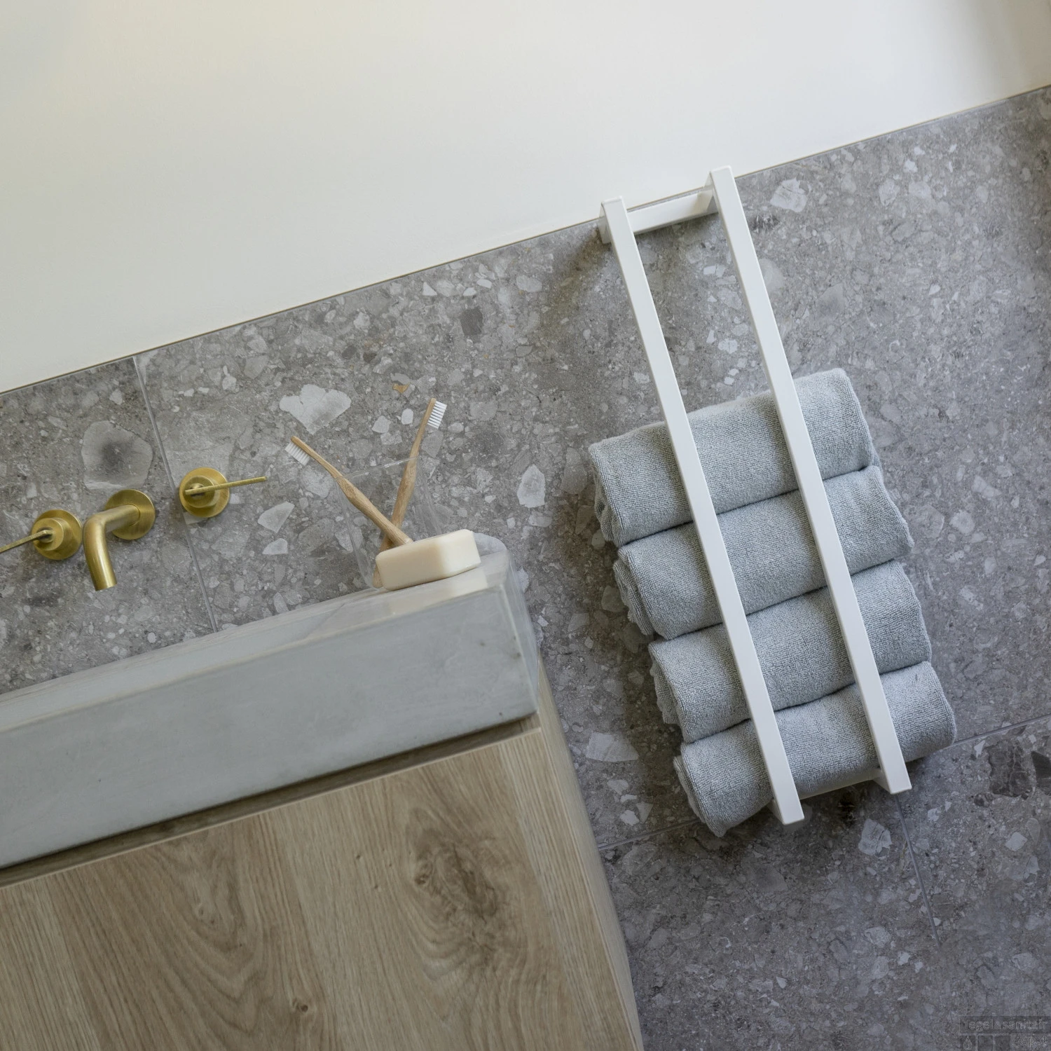 BWS Handdoekenrek Industrieel | 60x12.5x12.5cm | Mat Wit 3 BWS Handdoekenrek Industrieel | 60x12.5x12.5cm | Mat Wit