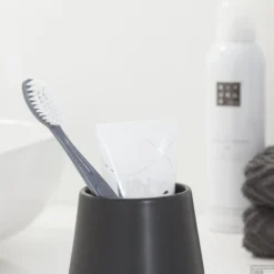 Tandenborstelbeker Sealskin Conical 10,5x9cm Porselein Zwart 12 Tandenborstelbeker Sealskin Conical 10,5x9cm Porselein Zwart -Goedkope Stijl Baden Winkel 362330419 sfeer 1