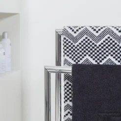 Handdoekrek 2-armig Vrijstaand Sealskin Tube Chroom 12 Handdoekrek 2-armig Vrijstaand Sealskin Tube Chroom -Goedkope Stijl Baden Winkel 362383218 sfeer 1