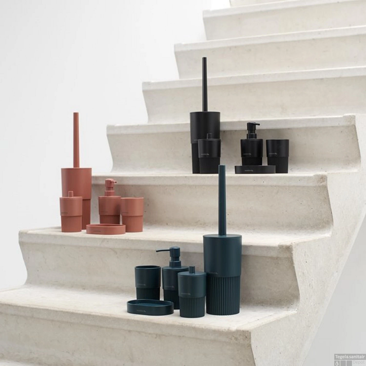 Tandenborstelbeker Sealskin Brave Vrijstaand Donkerroze 9 Tandenborstelbeker Sealskin Brave Vrijstaand Donkerroze - Afbeelding 7