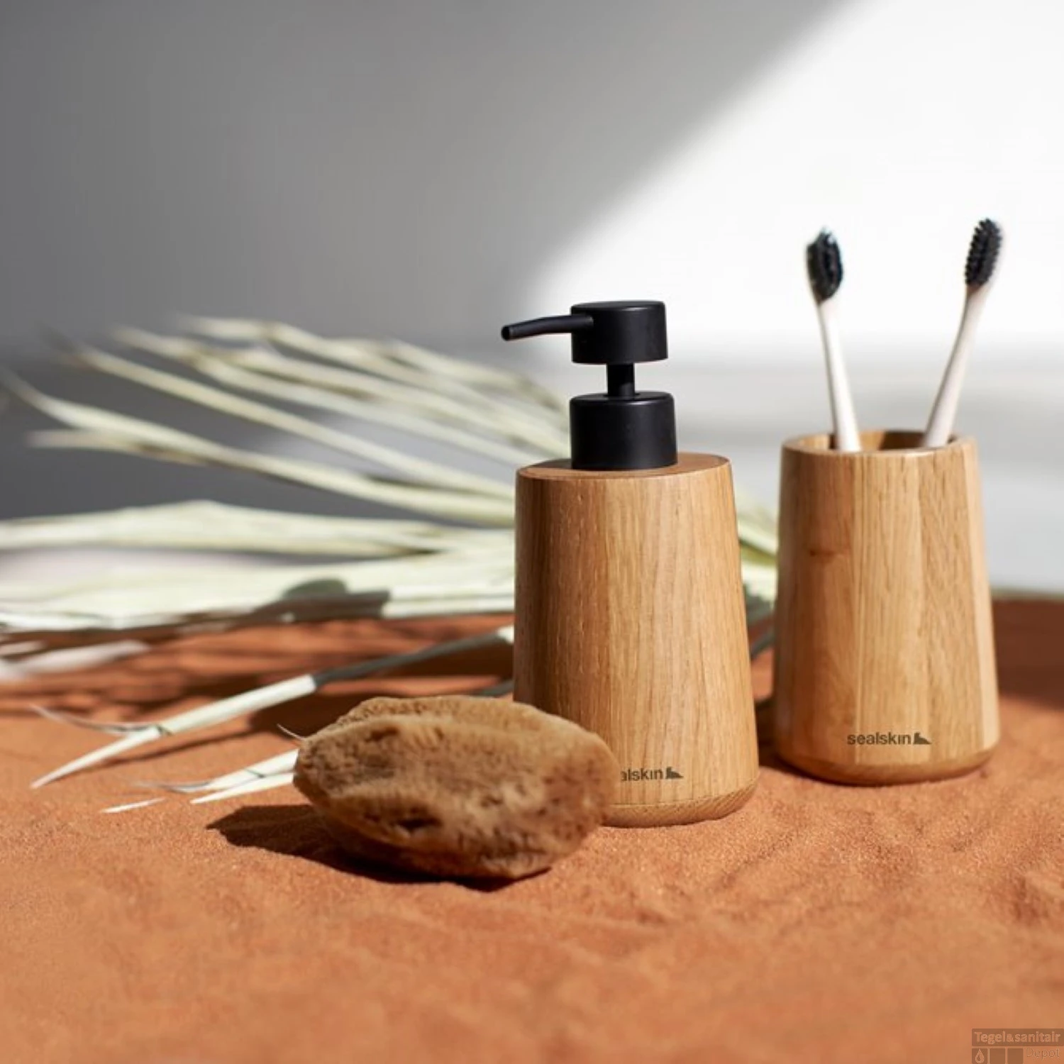 Badkamerset - Zeepdispenser 150 Ml/Tandenborstelbeker Sealskin Earth Eiken 5 Badkamerset - Zeepdispenser 150 Ml/Tandenborstelbeker Sealskin Earth Eiken - Afbeelding 3