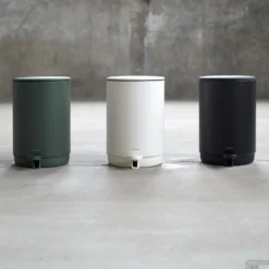 Pedaalemmer Vrijstaand Sealskin Mind 5 Liter Zwart -Goedkope Stijl Baden Winkel 800063 sfeer 3