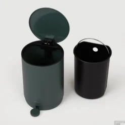 Pedaalemmer Vrijstaand Sealskin Mind 5 Liter Donkergroen 8 Pedaalemmer Vrijstaand Sealskin Mind 5 Liter Donkergroen -Goedkope Stijl Baden Winkel 800064 sfeer 2