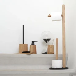 Toiletrolhouder / Reserverolhouder Vrijstaand Sealskin Earth Eiken 9 Toiletrolhouder / Reserverolhouder Vrijstaand Sealskin Earth Eiken -Goedkope Stijl Baden Winkel 800066 sfeer 2