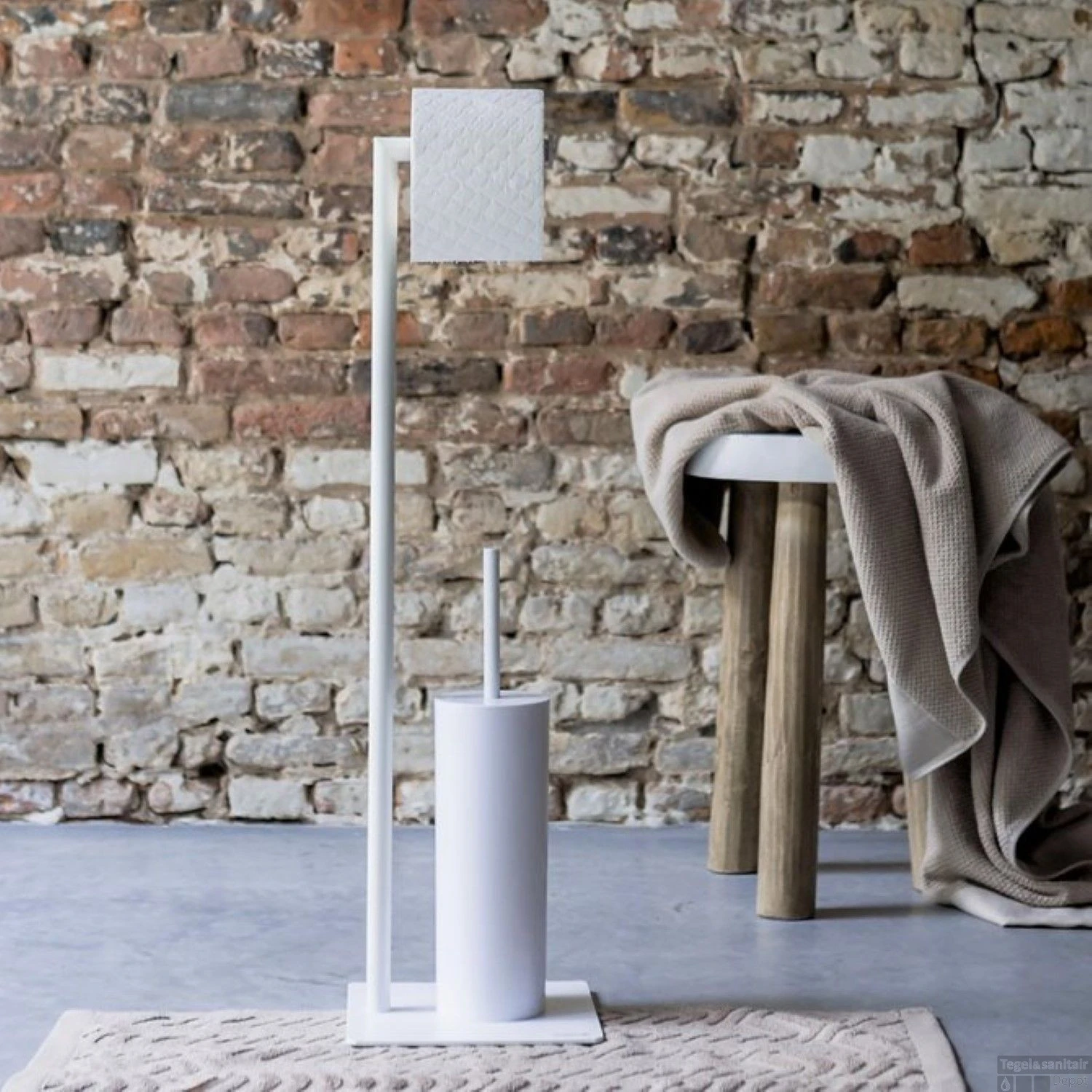 Toiletbutler Sealskin Tube Met Toiletrolhouder En Toiletborstel Met Houder Vrijstaand Wit 5 Toiletbutler Sealskin Tube Met Toiletrolhouder En Toiletborstel Met Houder Vrijstaand Wit - Afbeelding 3