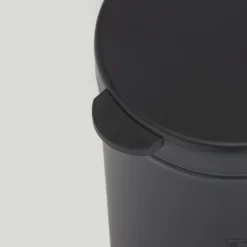 Wandafvalemmer Geesa Hotel 3 Liter RVS Zwart -Goedkope Stijl Baden Winkel 91644 06 sfeer 2