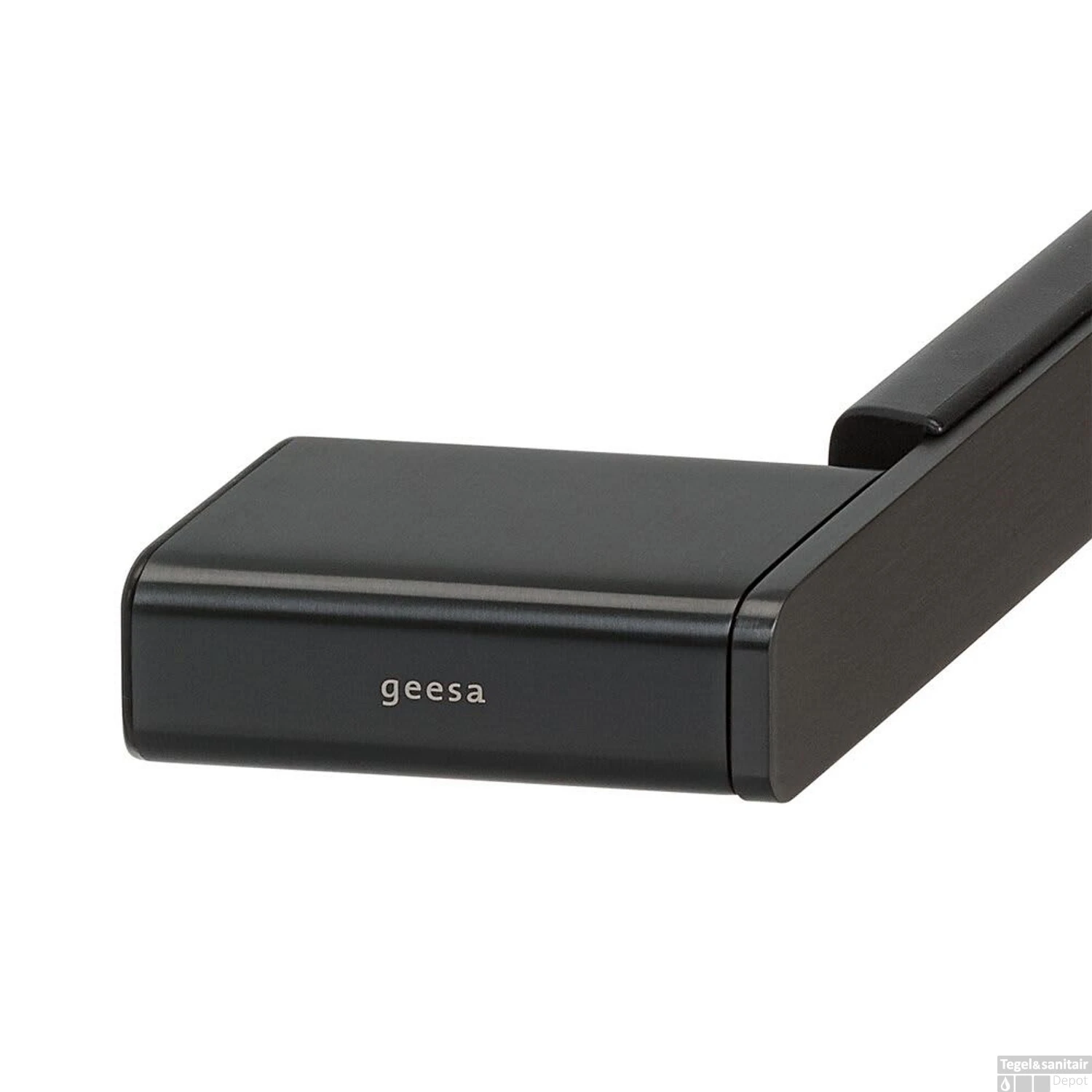 Badgreep Geesa Shift 30 Cm Geborsteld Zwart Metaal 4 Badgreep Geesa Shift 30 Cm Geborsteld Zwart Metaal - Afbeelding 2