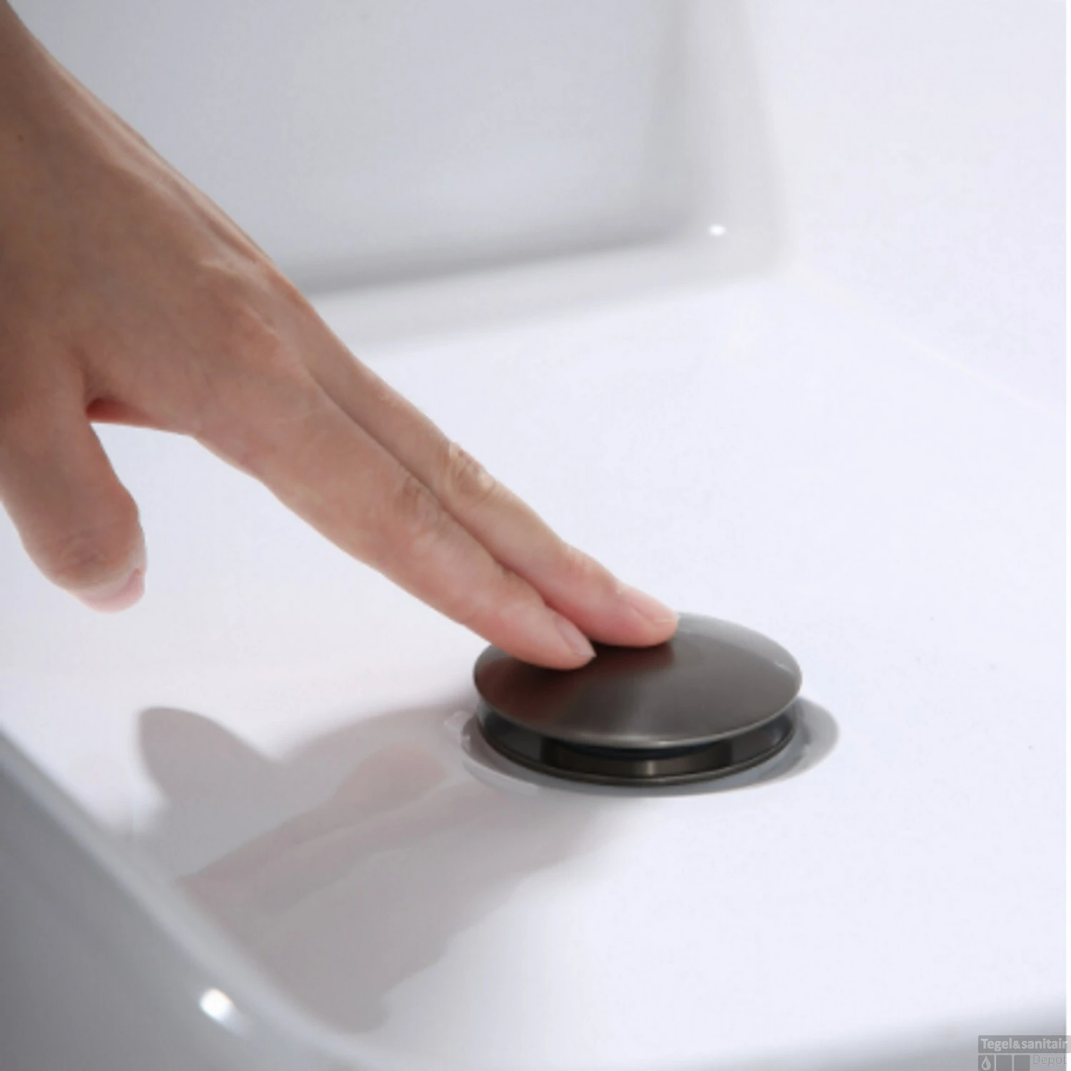 Clickwaste Boss & Wessing Iron Gunmetal 5 Clickwaste Boss & Wessing Iron Gunmetal - Afbeelding 3