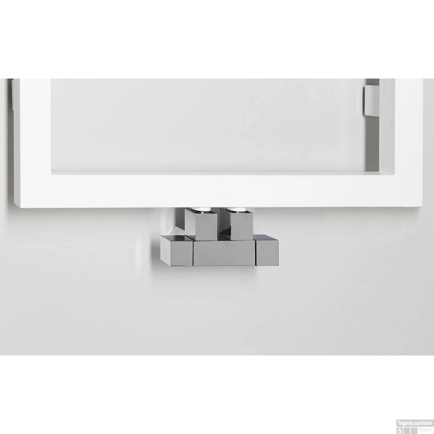 Designradiator Sapho Denali 55x90.4 Cm 292W Wit 6 Designradiator Sapho Denali 55x90.4 Cm 292W Wit - Afbeelding 4