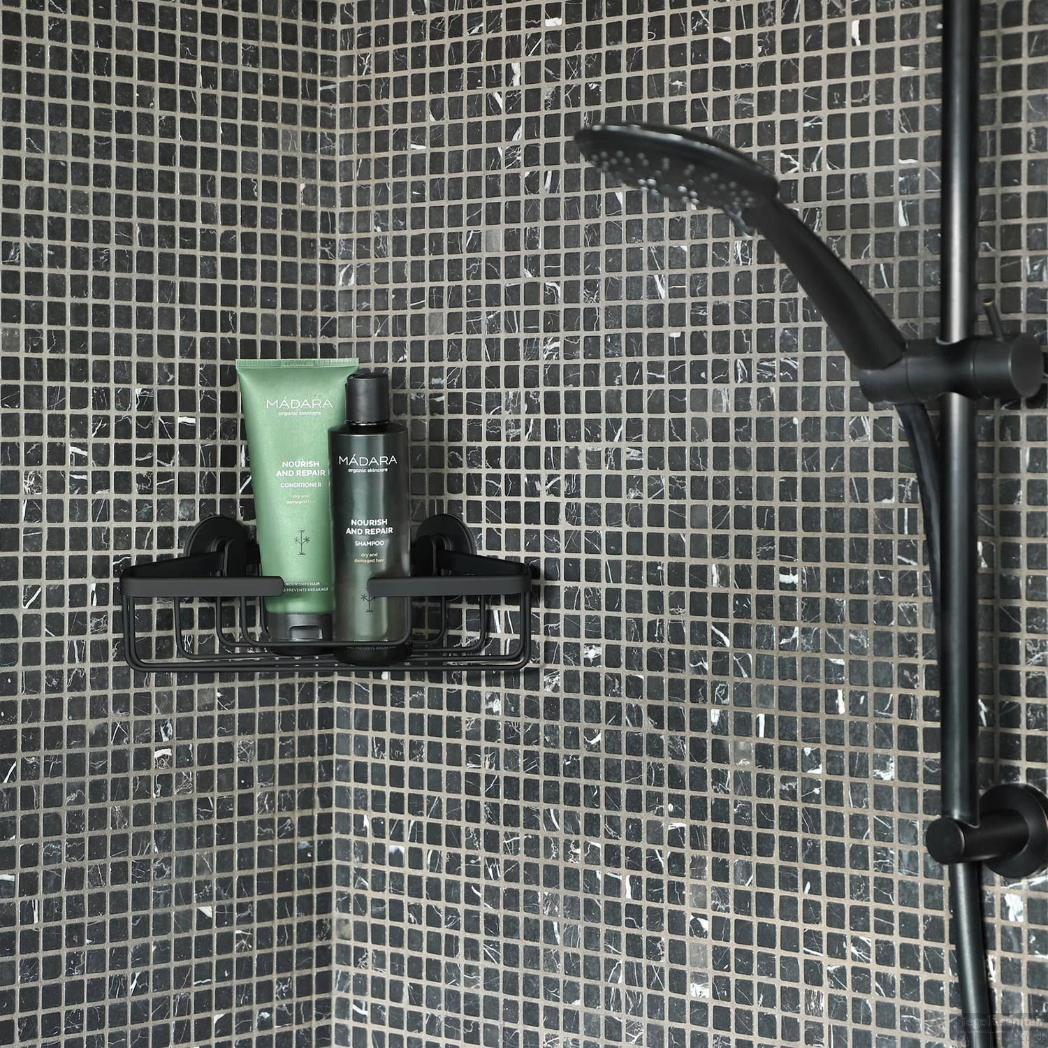 Doucherek Differnz Driehoek 25x8x13.1 Cm Zwart 3 Doucherek Differnz Driehoek 25x8x13.1 Cm Zwart