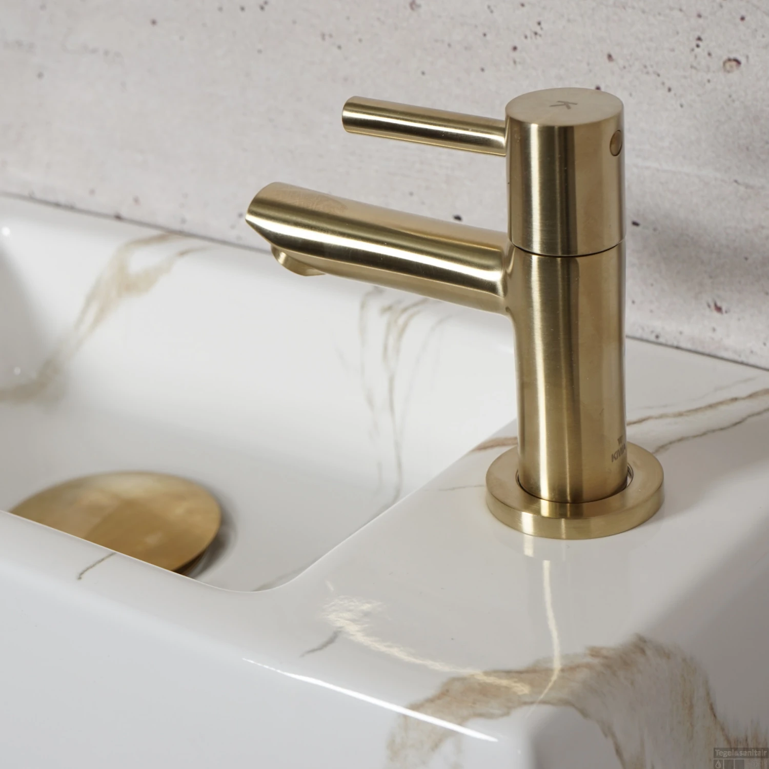 Fonteinset Carrara Marmerlook Wiesbaden Color Messing Goud (kraangat Rechts) 7 Fonteinset Carrara Marmerlook Wiesbaden Color Messing Goud (kraangat Rechts) - Afbeelding 5