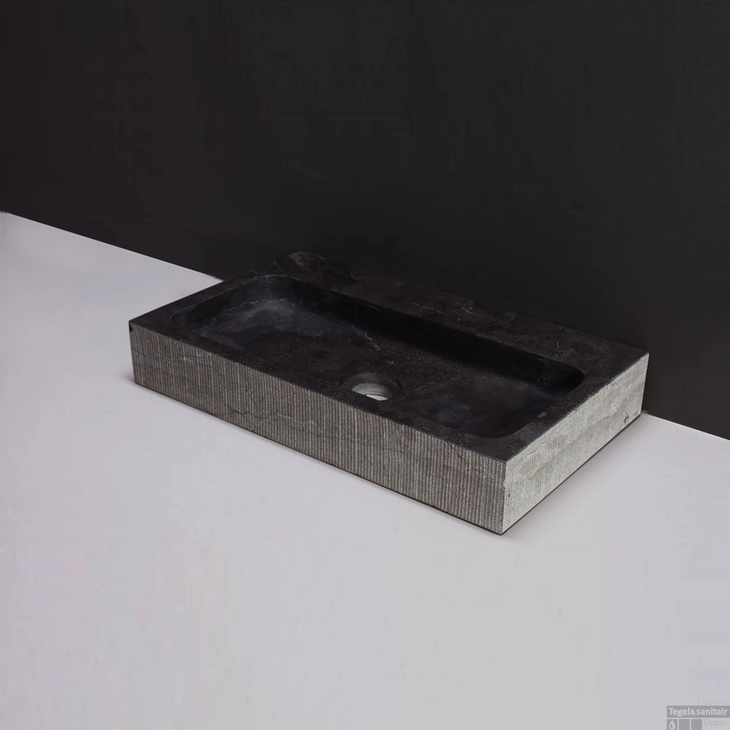 Forzalaqua Gotenburg Hardsteen Gefrijnd 50x30x8 Cm Zonder Kraangat 3 Forzalaqua Gotenburg Hardsteen Gefrijnd 50x30x8 Cm Zonder Kraangat