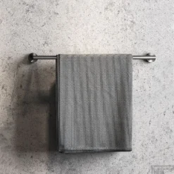 Handdoekrek Geesa Nemox 50 Cm Geborsteld Zwart -Goedkope Stijl Baden Winkel handdoekrek geesa nemox 50 cm geborsteld zwart sfeer 2