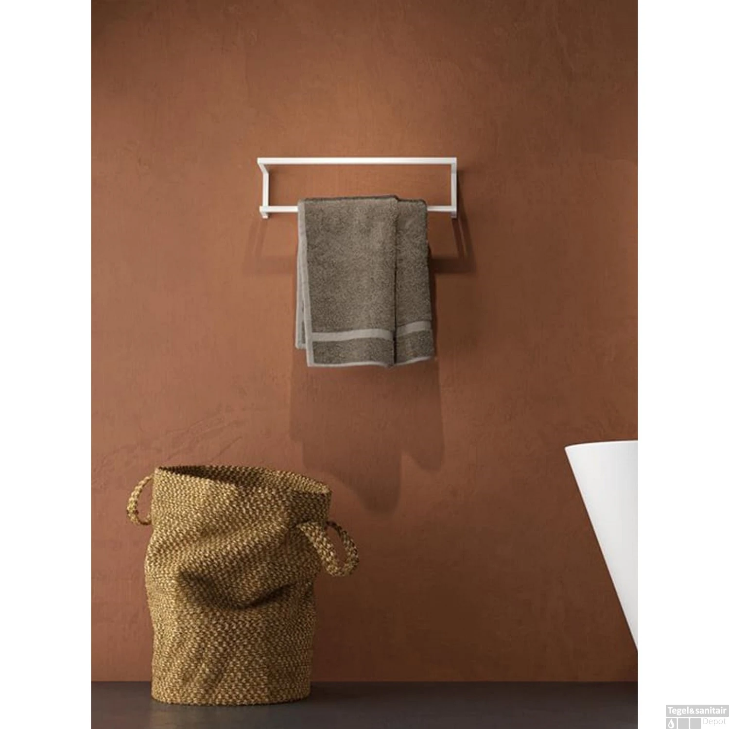 Handdoekrek Sealskin Carre 48x12x7cm Dubbel Mat Wit 4 Handdoekrek Sealskin Carre 48x12x7cm Dubbel Mat Wit - Afbeelding 2