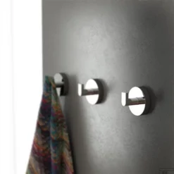 Kledinghaak Clou Flat Set 2st Rond Chroom 10 Kledinghaak Clou Flat Set 2st Rond Chroom -Goedkope Stijl Baden Winkel kledinghaak clou flat set 2st rond chroom sfeer1