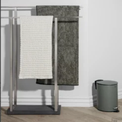 Pedaalemmer Blomus Tubo 5 Liter Antraciet 7 Pedaalemmer Blomus Tubo 5 Liter Antraciet -Goedkope Stijl Baden Winkel pedaalemmer blomus tubo 5 liter antraciet sfeer1