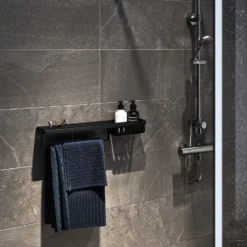 Planchet Met Handdoekrek En Douchemand Geesa Frame Zwart -Goedkope Stijl Baden Winkel planchet met handdoekrek en douchemand geesa frame zwart sfeer 1