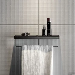 Planchet Met Handdoekrek Geesa Frame 42 Cm Zwart 9 Planchet Met Handdoekrek Geesa Frame 42 Cm Zwart -Goedkope Stijl Baden Winkel planchet met handdoekrek geesa frame 42 cm zwart sfeer 1