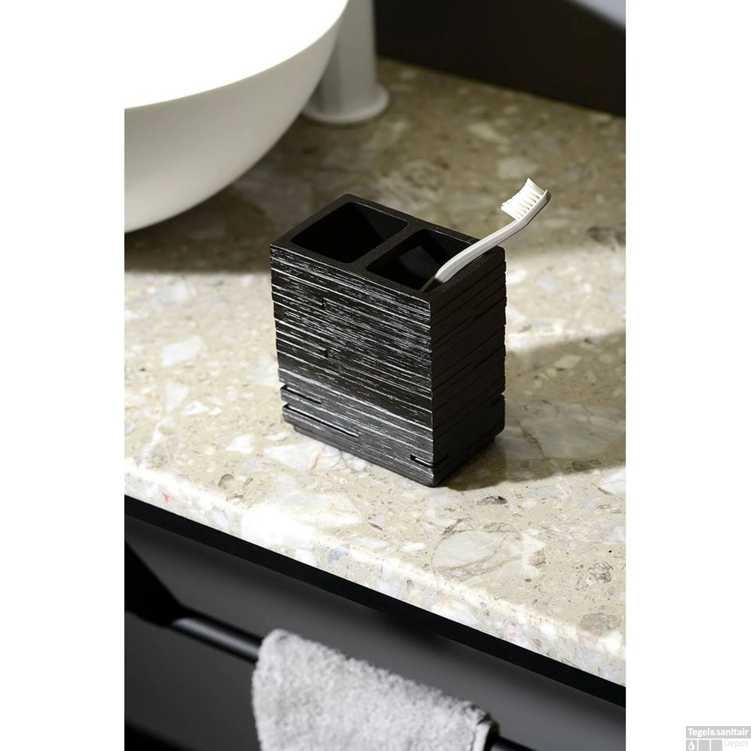 Tandenborstelhouder Sapho Quadrotto Vrijstaand 11.5x10.2x6.2 Cm Polyresin Zwart 4 Tandenborstelhouder Sapho Quadrotto Vrijstaand 11.5x10.2x6.2 Cm Polyresin Zwart - Afbeelding 2