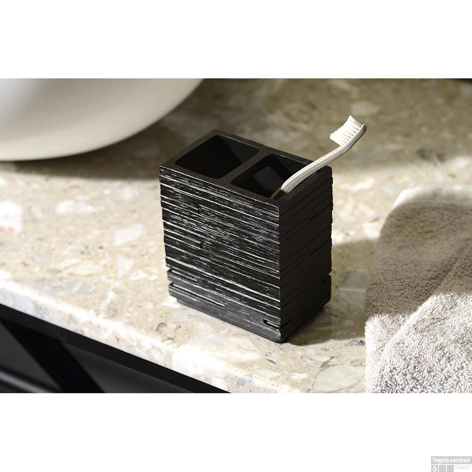 Tandenborstelhouder Sapho Quadrotto Vrijstaand 11.5x10.2x6.2 Cm Polyresin Zwart 5 Tandenborstelhouder Sapho Quadrotto Vrijstaand 11.5x10.2x6.2 Cm Polyresin Zwart - Afbeelding 3
