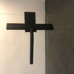 Raamwisser Boss & Wessing Messing Mat Zwart -Goedkope Stijl Baden Winkel raamwisser boss wessing messing omgoten mat zwart detail 2