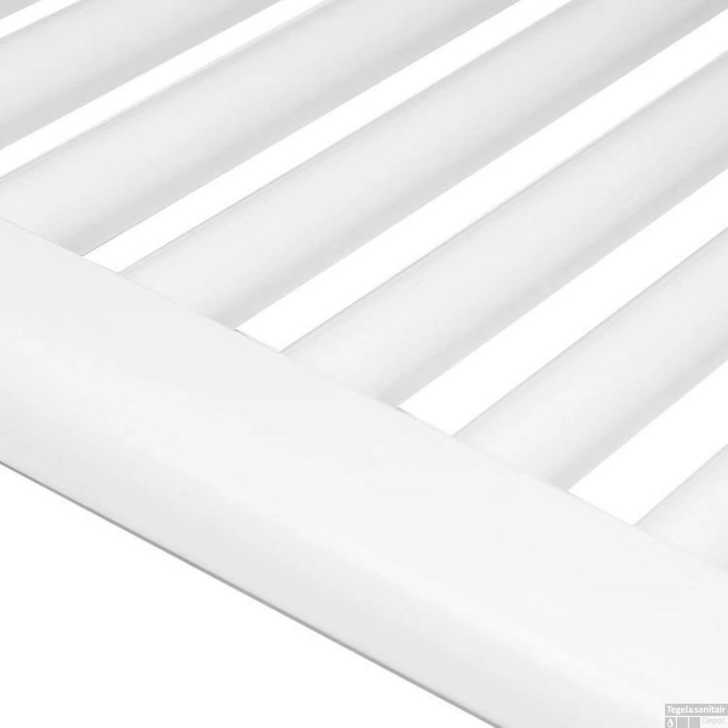 Radiator Boss & Wessing Saniro 60x100cm Middenaansluiting Wit 5 Radiator Boss & Wessing Saniro 60x100cm Middenaansluiting Wit - Afbeelding 3