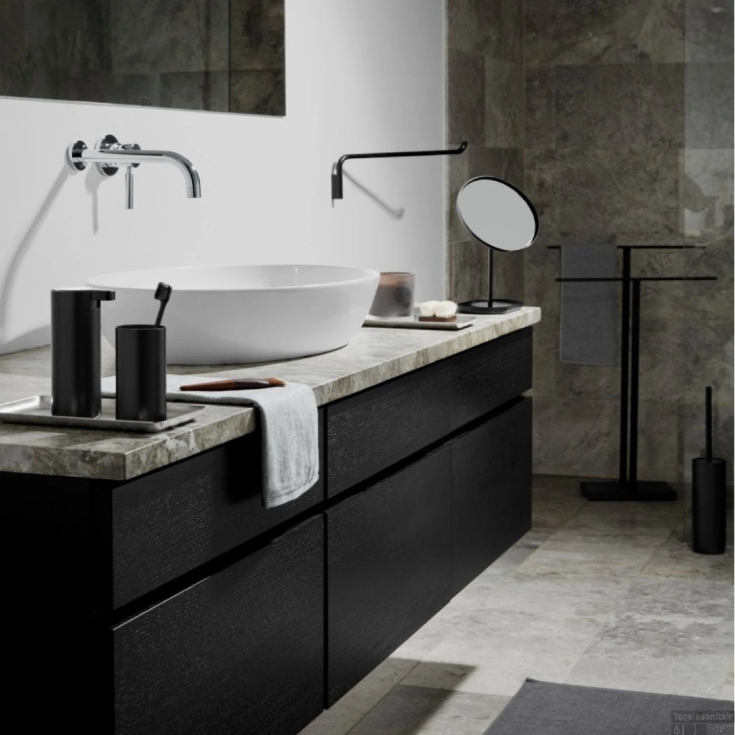 Toiletborstelhouder Blomus Modo 49x8,5 Cm Gepoedercoat Edelstaal Zwart 4 Toiletborstelhouder Blomus Modo 49x8,5 Cm Gepoedercoat Edelstaal Zwart - Afbeelding 2