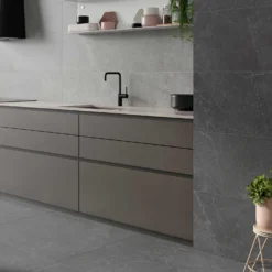 Wandtegel Jos Haag Jos Storm Cloud 25x75 Cm Mat Zwart (Doosinhoud: 1.31m²) 5 Wandtegel Jos Haag Jos Storm Cloud 25x75 Cm Mat Zwart (Doosinhoud: 1.31m²) -Goedkope Stijl Baden Winkel wandtegel jos haag jos storm cloud 25x75 cm mat zwart sfeer