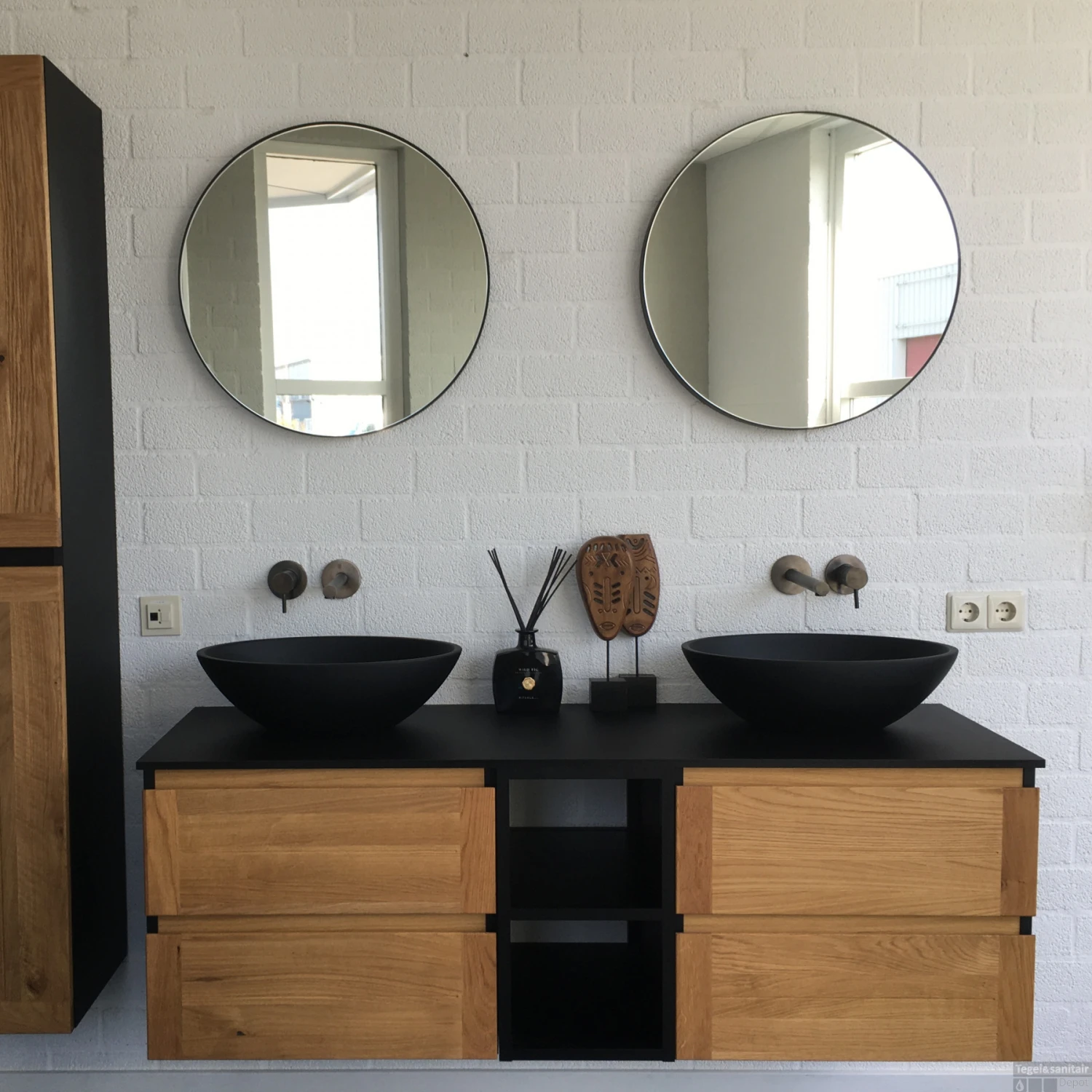 Wastafelblad Arcqua Topblad Marble 180x46 Cm Cast Marble Mat Zwart 4 Wastafelblad Arcqua Topblad Marble 180x46 Cm Cast Marble Mat Zwart - Afbeelding 2