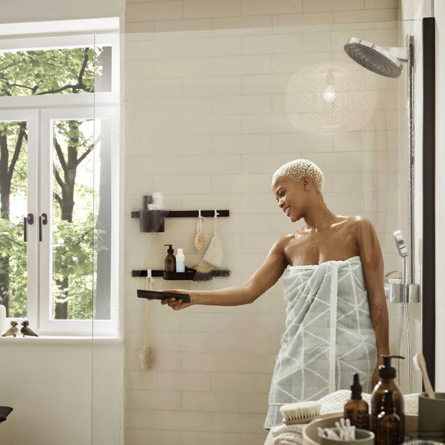 Wisser HansGrohe WallStoris Mat Zwart 4 Wisser HansGrohe WallStoris Mat Zwart - Afbeelding 2